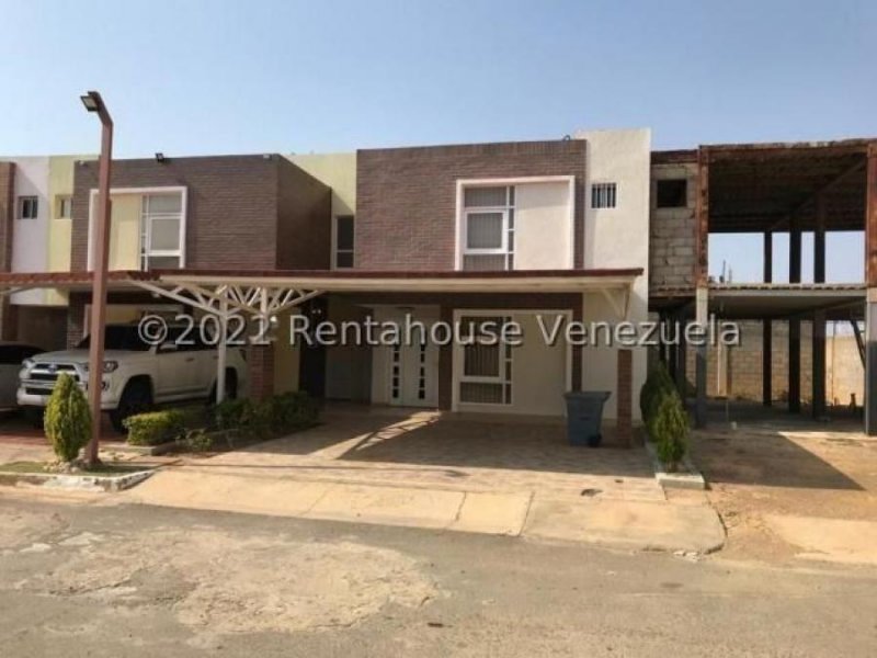 Foto Casa en Venta en punto fijo, Punto Fijo, Falcón - U$D 120.000 - CAV168656 - BienesOnLine