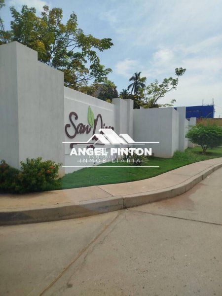 TOWNHOUSE EN VENTA VILLA SAN DIEGO MARACAIBO API 110821