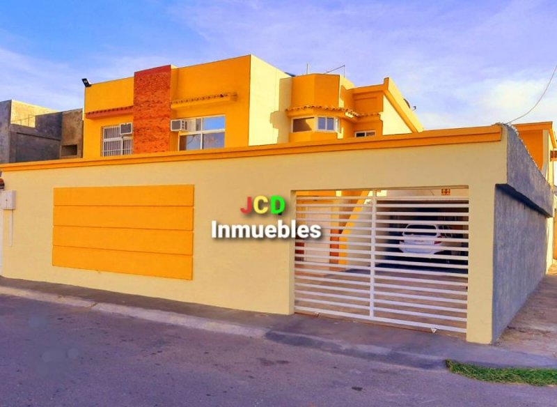 Foto Casa en Venta en Norte, Punto Fijo, Falcón - U$D 32.000 - CAV168167 - BienesOnLine