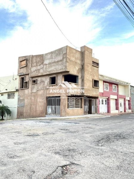 Foto Casa en Venta en Maracaibo, Zulia - U$D 11.000 - CAV241172 - BienesOnLine