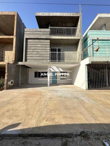 Foto Casa en Venta en San Francisco, Zulia - U$D 25.000 - CAV243605 - BienesOnLine