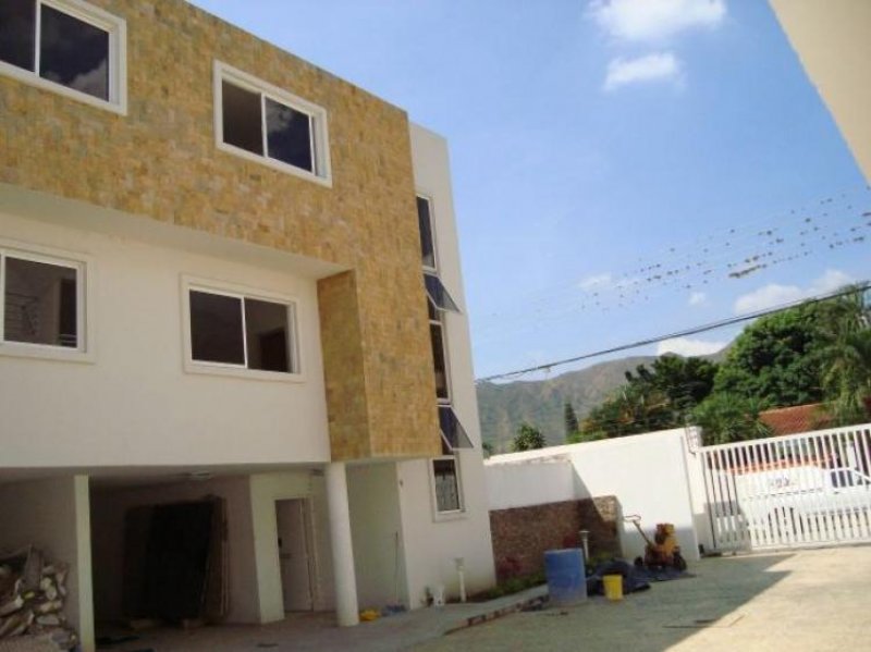 Foto Casa en Venta en El Limon, El Limón, Aragua - BsF 2.900.000 - CAV45186 - BienesOnLine