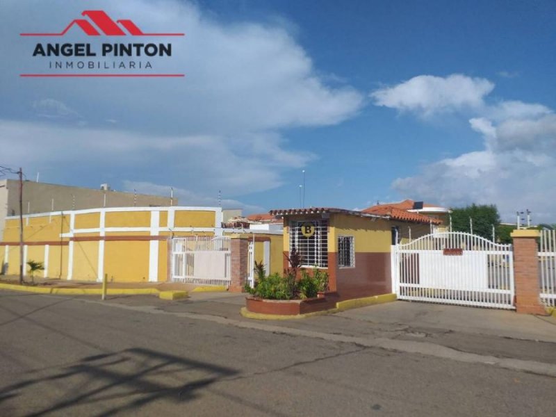 Foto Casa en Venta en Maracaibo, Zulia - U$D 18.000 - CAV188091 - BienesOnLine