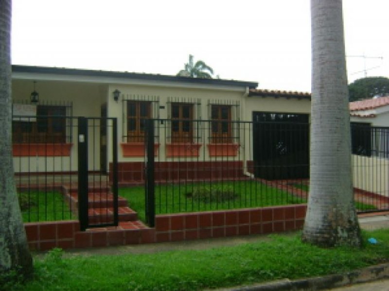 Foto Casa en Venta en Valencia, Carabobo - BsF 1.400.000 - CAV28492 - BienesOnLine