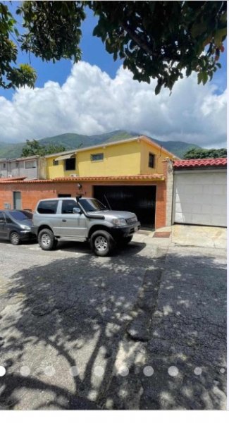 Urbanización Miranda Casa en Venta 