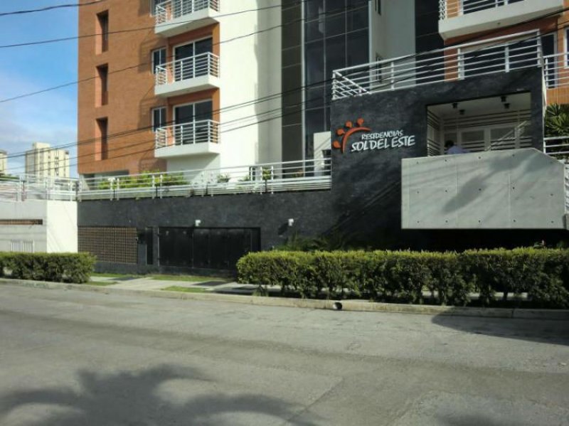 Foto Apartamento en Venta en Barquisimeto, Lara - BsF 127.000.000 - APV84075 - BienesOnLine