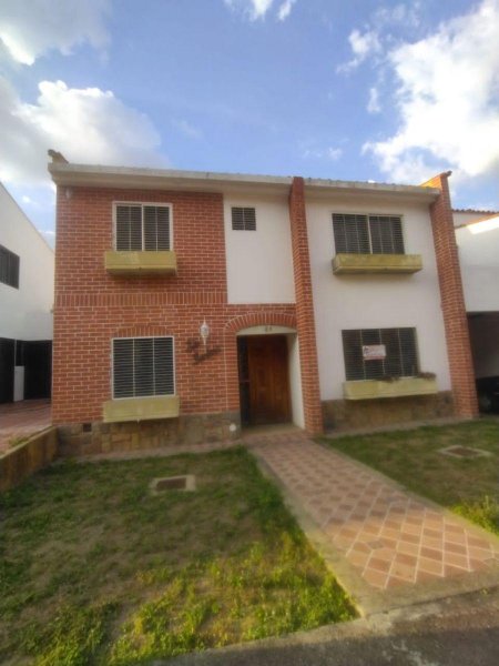 Casa en Venta en parque mirador AV cuatricentenario Valencia, Carabobo