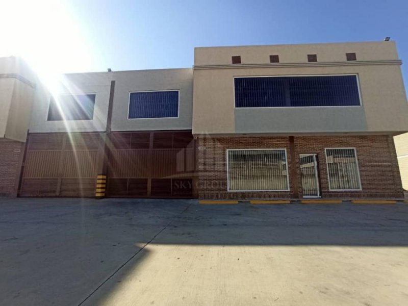 Vende Exclusivo Galpón en Valencia, Zona Industrial Castillito, San Diego LEMG-032