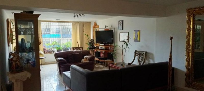 Foto Apartamento en Venta en San Agustin, Caracas, Distrito Federal - U$D 37.000 - APV238200 - BienesOnLine