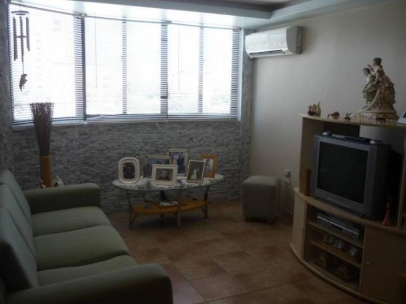 Foto Apartamento en Venta en maracay, Maracay, Aragua - BsF 650.000 - APV18677 - BienesOnLine