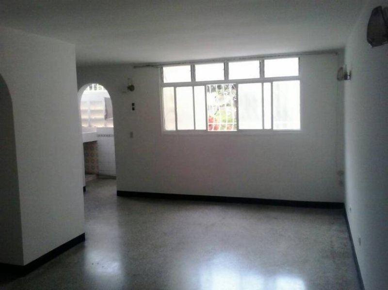 Foto Apartamento en Venta en LOS CUROS, Mérida, Mérida - BsF 100.000.000 - APV102386 - BienesOnLine