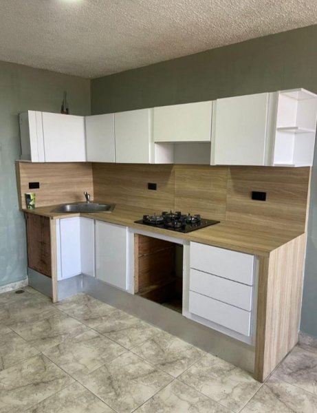 Apartamento en Venta en  Los Guayos, Carabobo