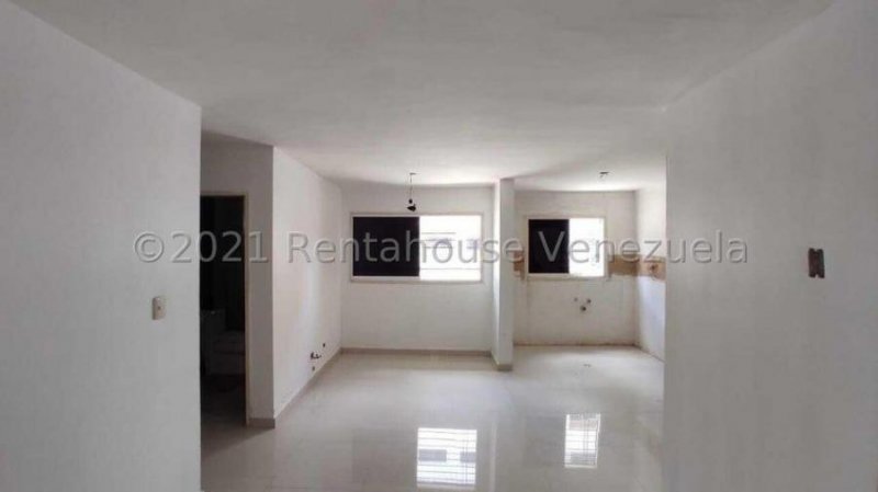 Apartamento en Venta en santa rita santa rita, Aragua