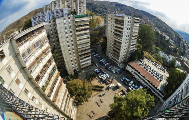 Apartamento en Venta en conjunto residencial El Yagual ud4, Distrito Federal