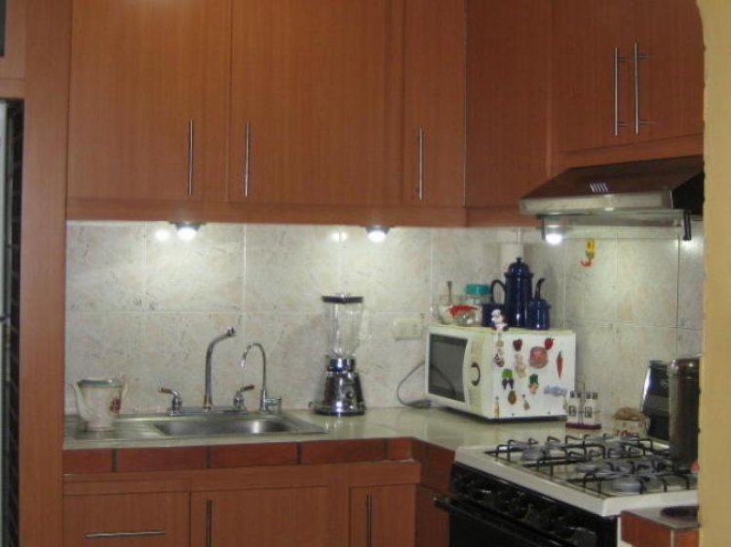 Foto Apartamento en Venta en Base Aragua, Maracay, Aragua - BsF 680.000 - APV32657 - BienesOnLine