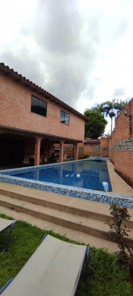 Foto Casa en Venta en Valencia, Carabobo - U$D 210.000 - CAV204975 - BienesOnLine