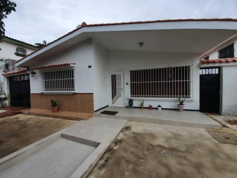 Foto Casa en Venta en Valencia, Carabobo - U$D 105.000 - CAV202846 - BienesOnLine