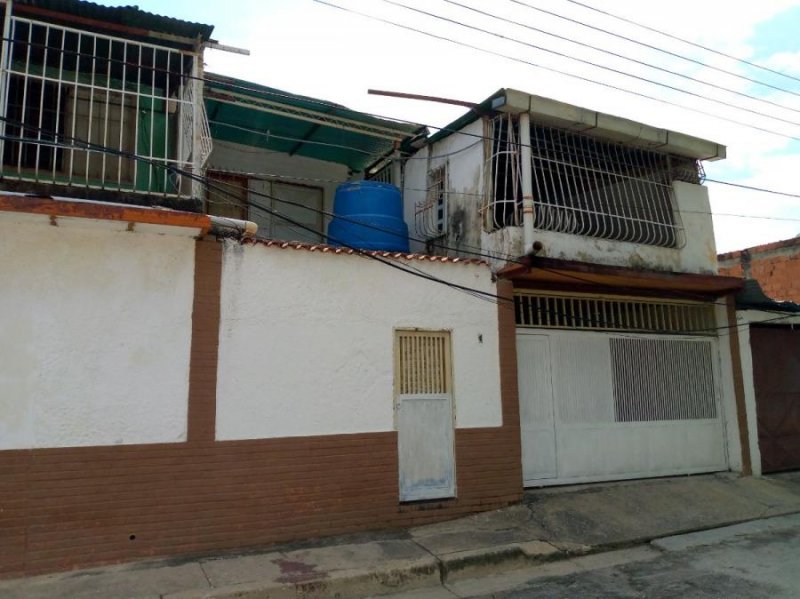 Casa en Venta en Las delicias Maracay, Aragua