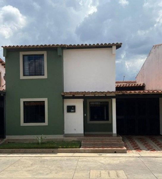 Foto Casa en Venta en Cabudare, Lara - U$D 63.500 - CAV180630 - BienesOnLine