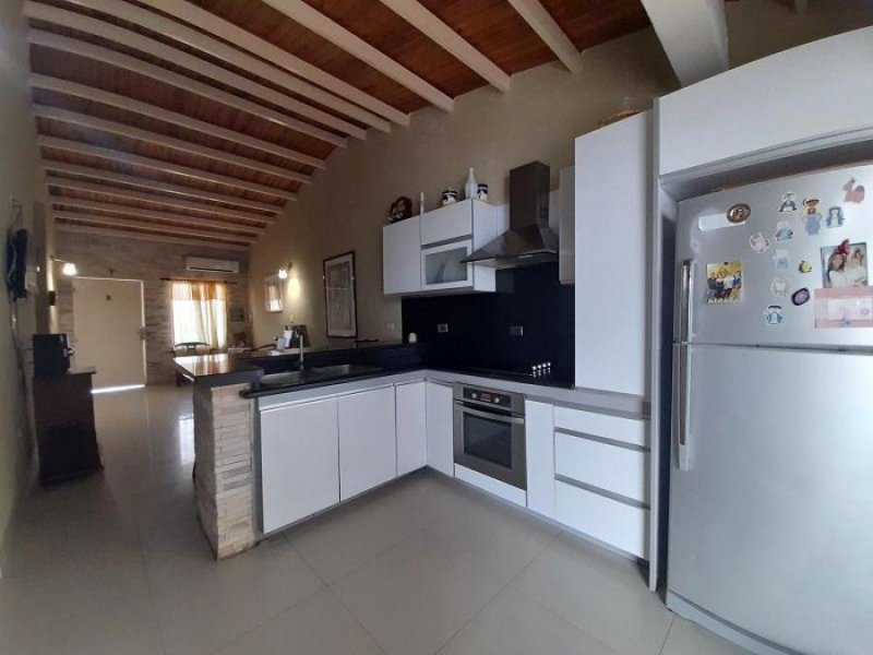 VENDO ESPECTACULAR CASA EN CABUDARE PIEDAD NORTE