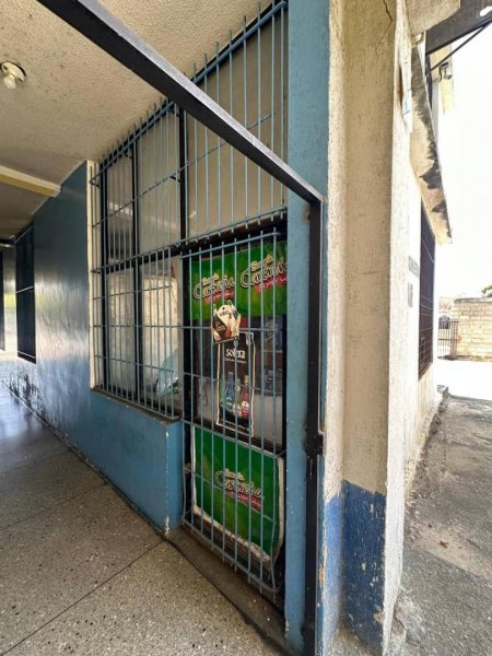 VENDO LOCAL COMERCIAL EN CABUDARE