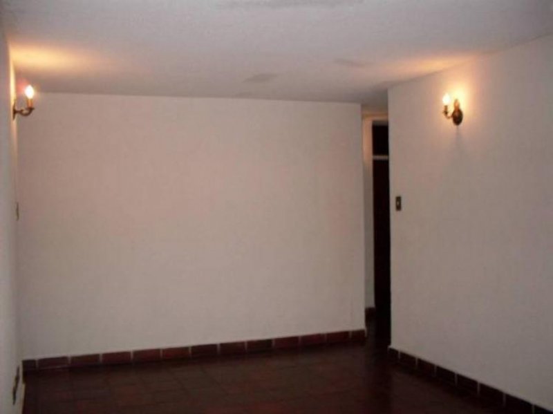 Foto Apartamento en Venta en maracay, Maracay, Aragua - BsF 472.500 - APV20955 - BienesOnLine