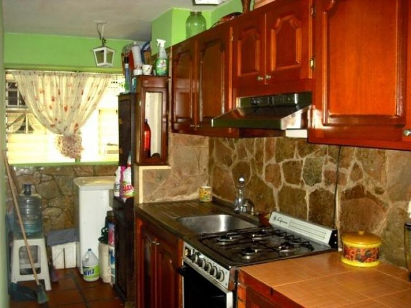 Foto Apartamento en Venta en Res.Los Mangos, Maracay, Aragua - BsF 460.000 - APV27635 - BienesOnLine