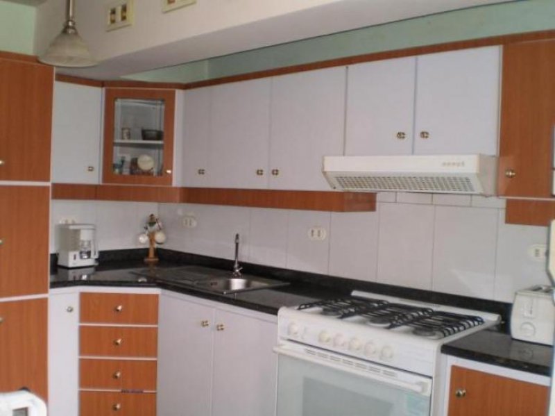 Foto Apartamento en Venta en calicanto, Maracay, Aragua - BsF 950.000 - APV22525 - BienesOnLine