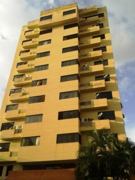 Foto Apartamento en Venta en Valencia, Carabobo - BsF 16.000.000 - APV64392 - BienesOnLine