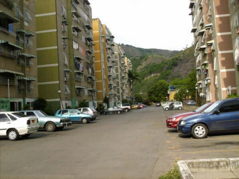 Foto Apartamento en Venta en Turmero Edo. Aragua, Turmero, Aragua - BsF 425.000 - APV38561 - BienesOnLine