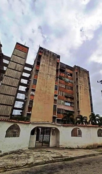 Foto Apartamento en Venta en Parque Valencia, Valencia, Carabobo - U$D 7.500 - APV220046 - BienesOnLine