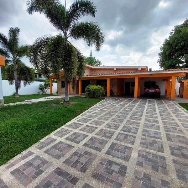 Casa en Venta en San Diego Valencia, Carabobo