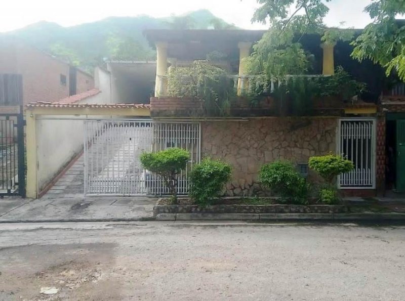 Foto Casa en Venta en Urb. Carialinda, Naguanagua, Carabobo - U$D 40.000 - CAV176247 - BienesOnLine