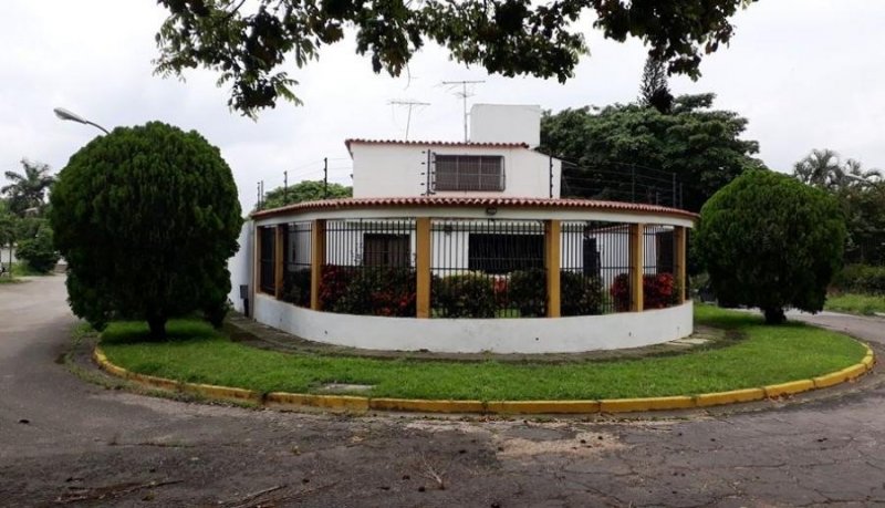 Foto Casa en Venta en Valencia, Carabobo - U$D 77.000 - CAV157914 - BienesOnLine