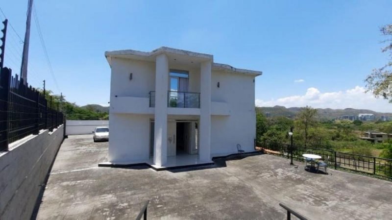 Foto Casa en Venta en Guataparo, Valencia, Carabobo - U$D 130.000 - CAV182740 - BienesOnLine