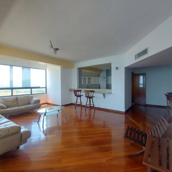 Foto Apartamento en Venta en LECHERIA, Lechería, Anzoátegui - U$D 100.000 - APV245683 - BienesOnLine