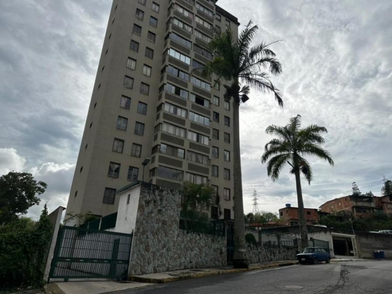 Apartamento en Venta en Guaicaiupuro Los Teques, Miranda