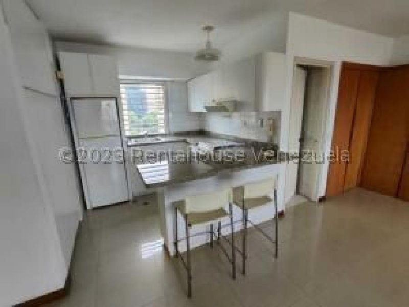 Venta de apartamento en El Rosal 23-33887