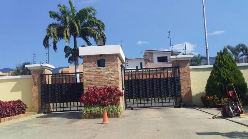 Foto Apartamento en Venta en Naguanangua, El Limon Naguangua, Carabobo - U$D 15.750 - APV152862 - BienesOnLine