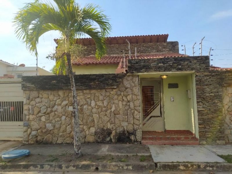 Foto Casa en Venta en ALTOS DE GUATAPARO VALENCIA CARABOBO, ALTOS DE GUATAPARO, Carabobo - U$D 170.000 - CAV191045 - BienesOnLine