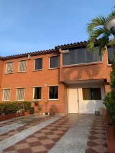 Casa en Venta en Guatire Guatire, Miranda