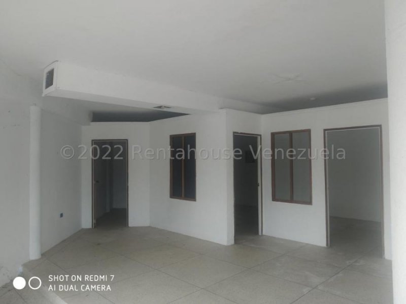 Foto Local en Venta en Ciudad Ojeda, Zulia - U$D 31.500 - LOV235124 - BienesOnLine