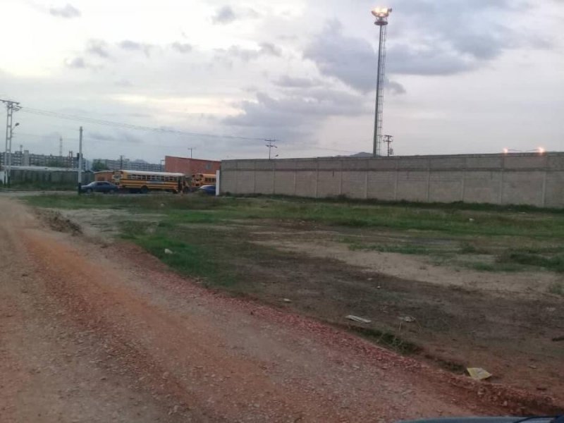 Terreno en Venta en  Los Guayos, Carabobo