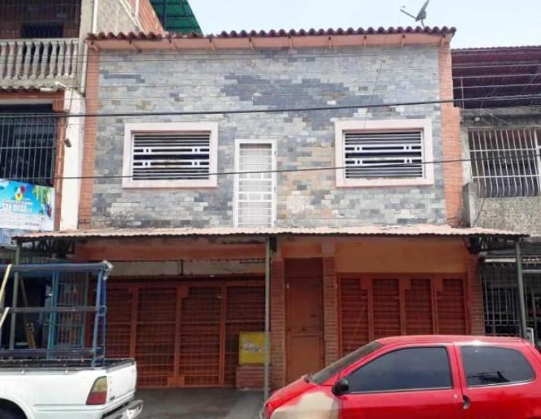 Foto Galpon en Venta en Los Guayos, Los Guayos, Carabobo - U$D 62.500 - GAV170756 - BienesOnLine