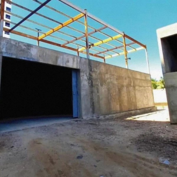 Foto Galpon en Venta en Lechería, Anzoátegui - U$D 400.000 - GAV180905 - BienesOnLine