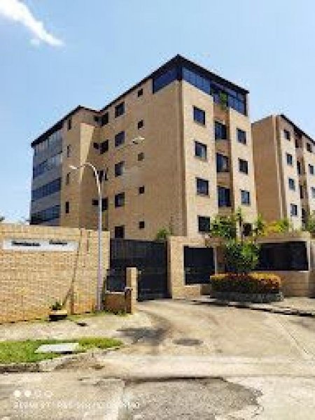 ALQUILER / VENTA APARTAMENTO, URB. ARIVANA, RESD. FLAMINGO, PUERTO ORDAZ.