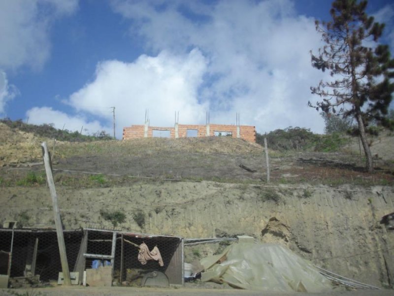 Terreno en Venta en  El Junquito, Distrito Federal