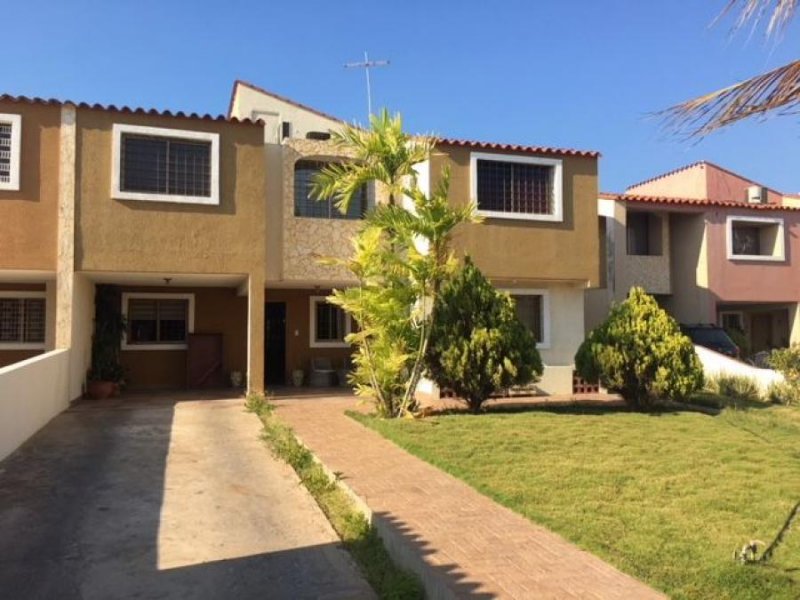 Foto Casa en Venta en Morro III, Lechería, Anzoátegui - U$D 235.000 - CAV250194 - BienesOnLine