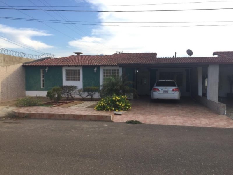 Foto Casa en Venta en Carirubana, Punto Fijo, Falcón - $ 50.000 - CAV119284 - BienesOnLine