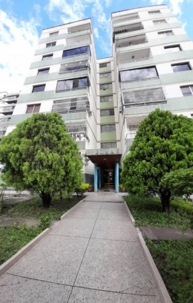 Apartamento en Venta en Parroquia San José URBANIZACION CAMORUCO, Carabobo